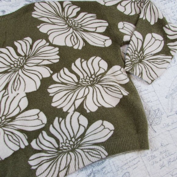 EUC Saltwater luxe floral ganna sweater moss green ivory womens size Large L - Picture 5 of 6